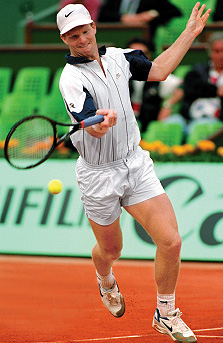 Jim Courier in the zone at Roland Garros